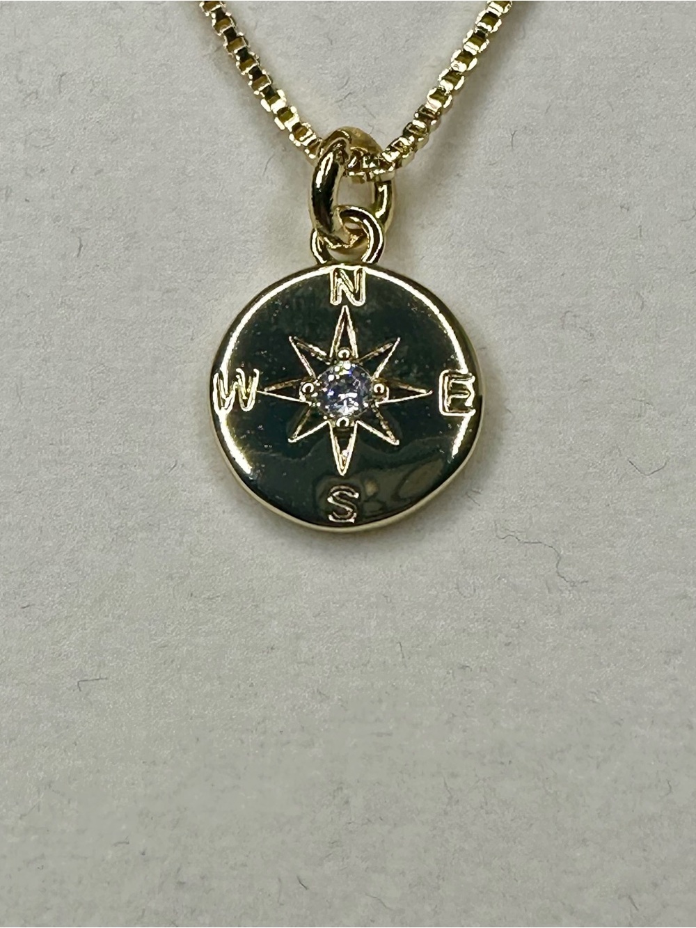 Gold Plated Layered Necklace Set Compass Pendant 3 Piece New - Picture 6 of 9